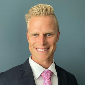 Meet your Posher, Bradley